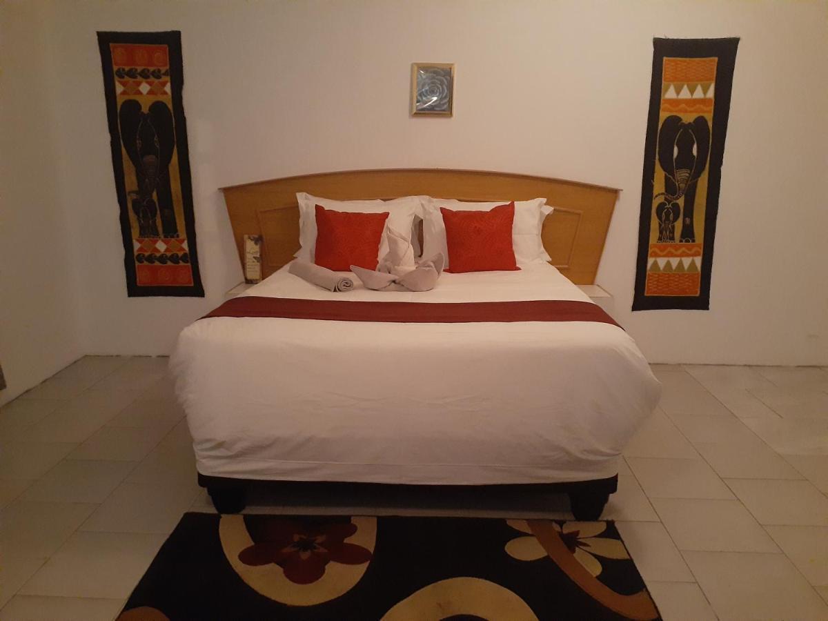 Sunshinevibe Guest House Kasane Eksteriør bilde