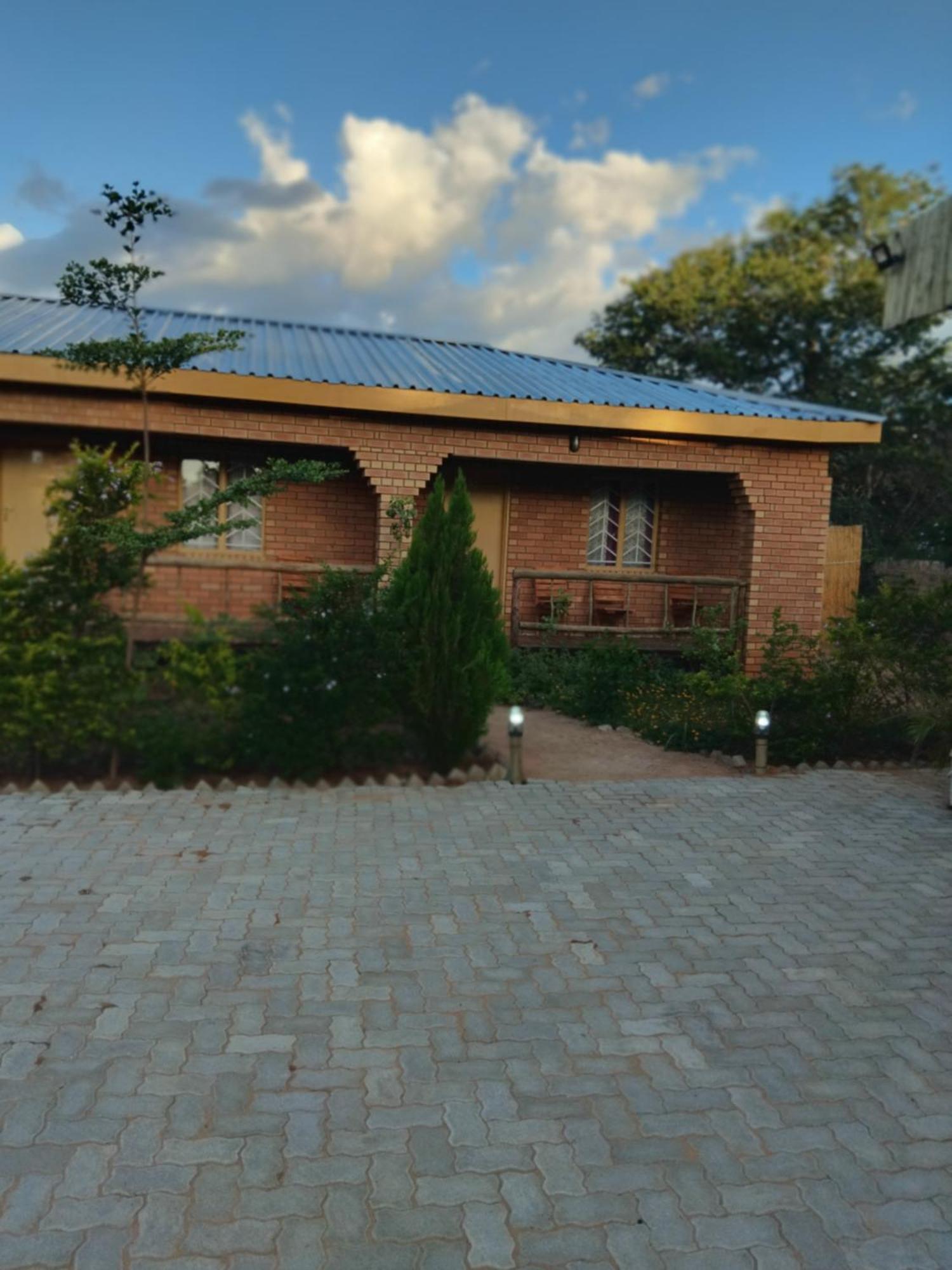 Sunshinevibe Guest House Kasane Eksteriør bilde